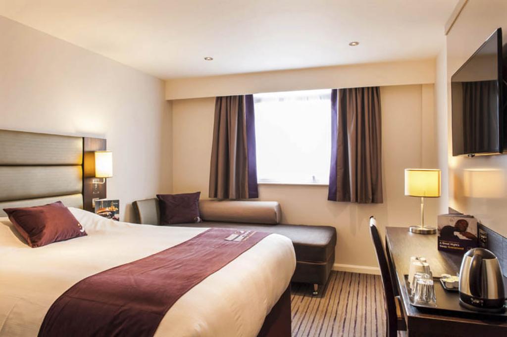 Premier Inn Aberdeen City Centre חדר תמונה